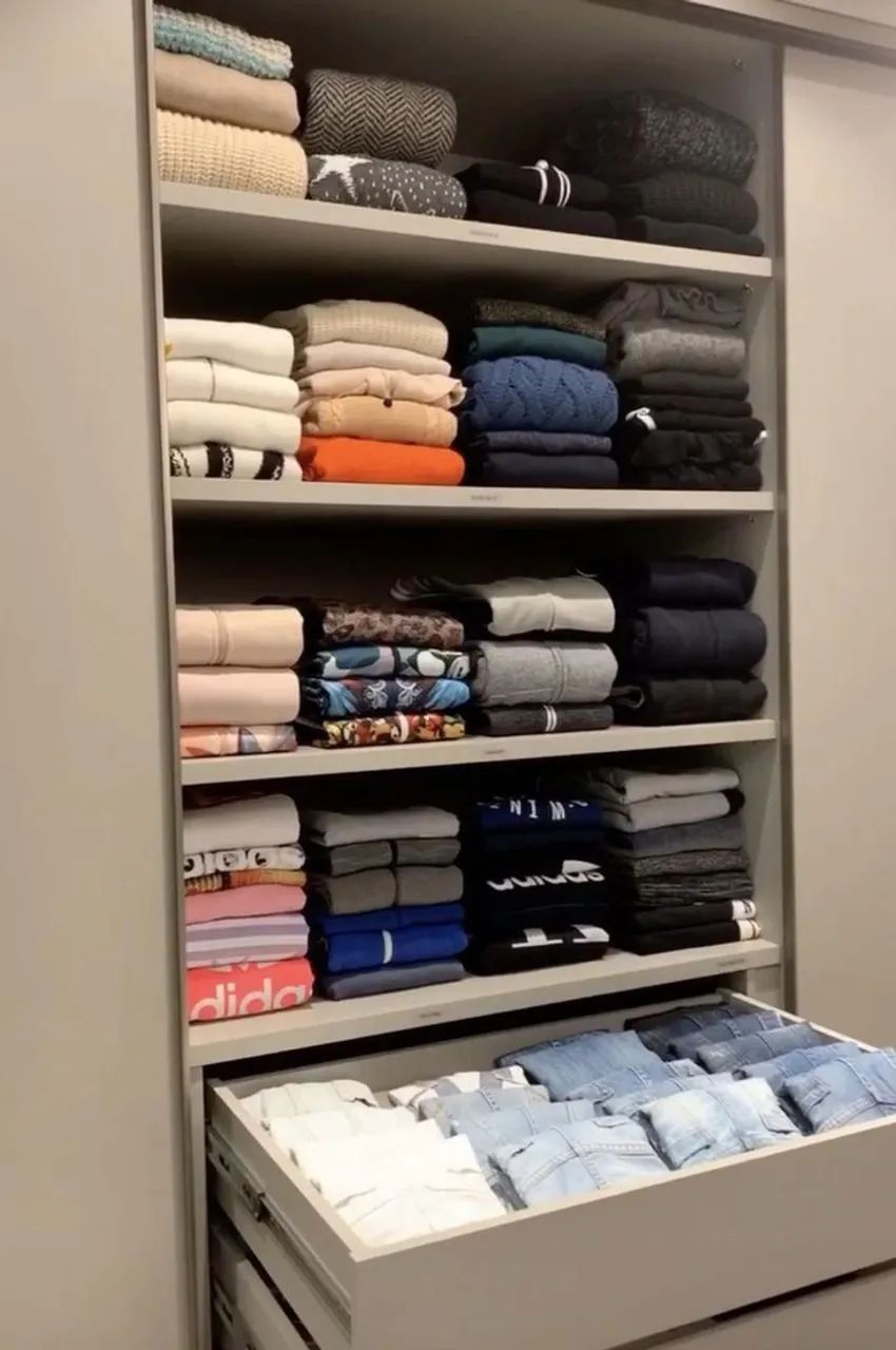 Organizador de guarda roupas