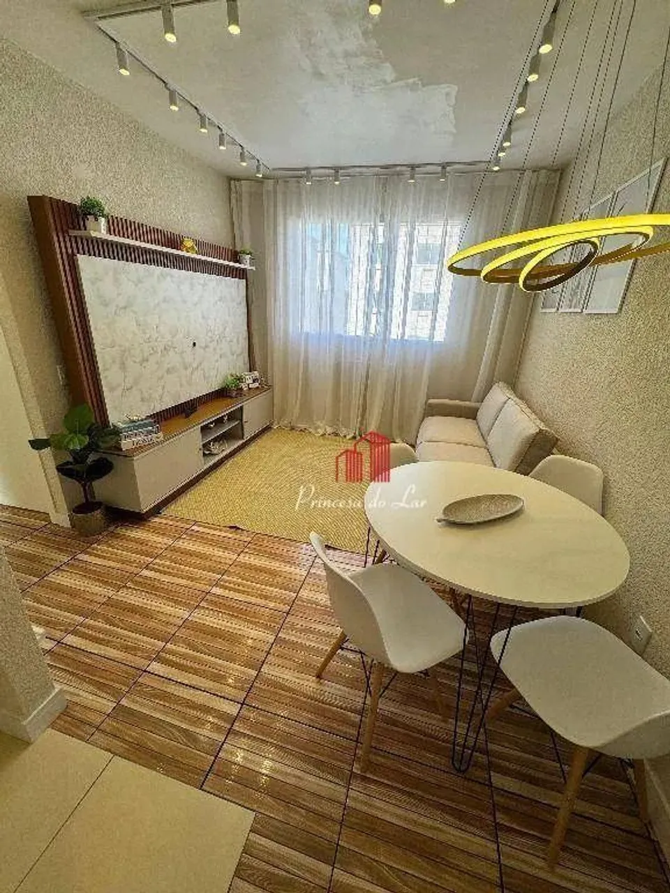 Ótimo apartamento desocupado na Zona Sul da cidade.