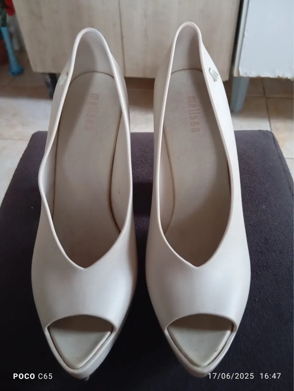 Sandália Melissa Peep Toe Bege