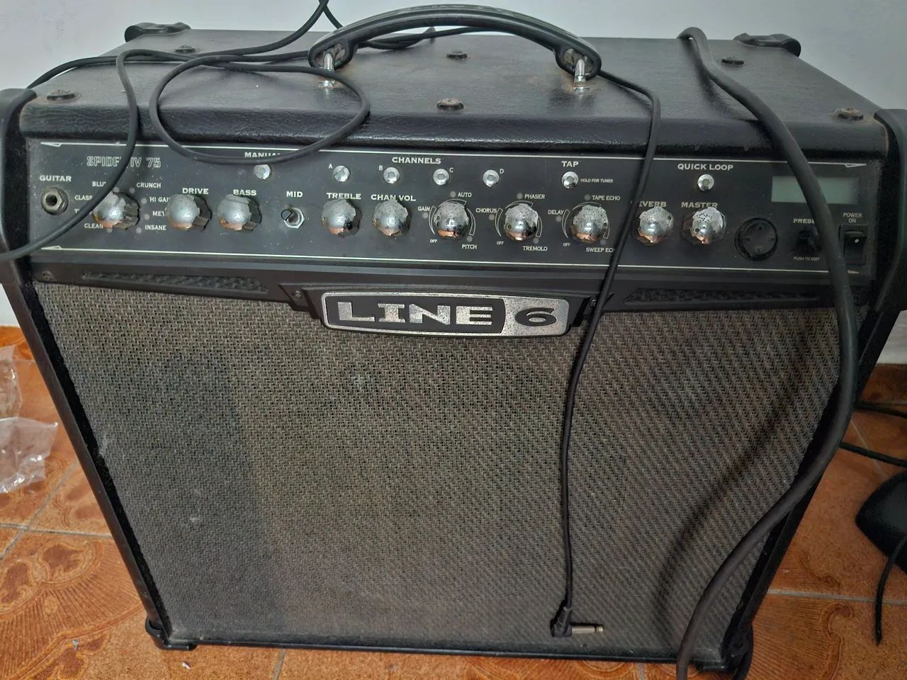 Amplificador Line 6 Spider IV 75 - Foto 2