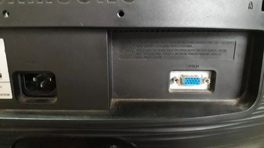 Monitor Sansung LCD 15.6 Sync Master B1630 usado mas bem conservado - Foto 4