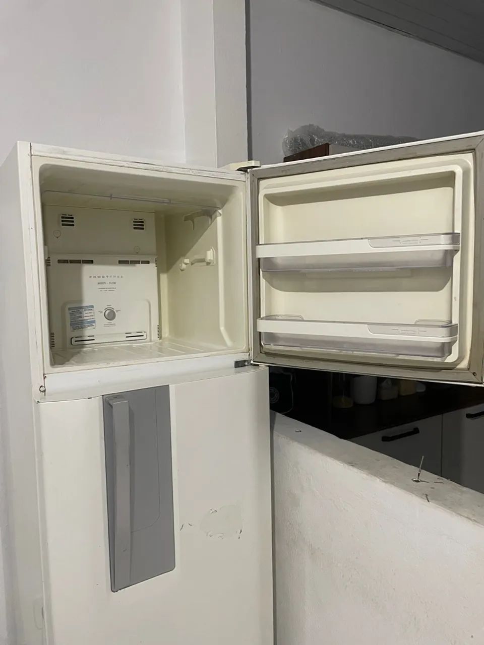 Geladeira Electrolux usada - Freezer funcionando bem | Aceito cartão - Foto 3