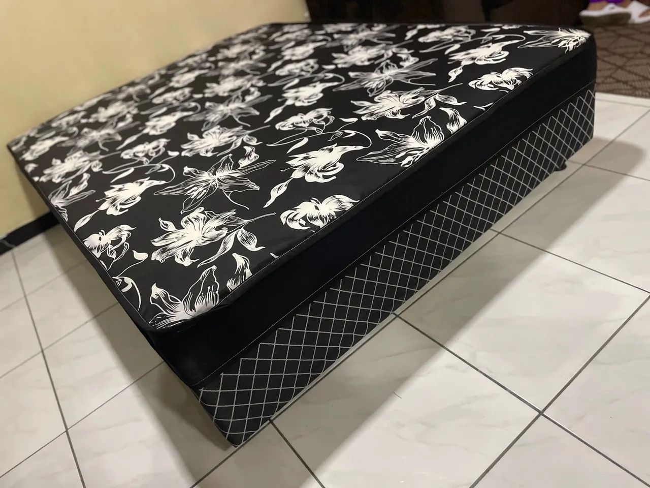 A pronta entrega  camas nova !!!