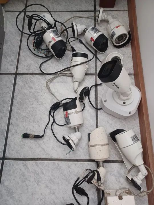 Kit de Câmeras de Segurança - 12 câmeras em ótimo estado  - Foto 5