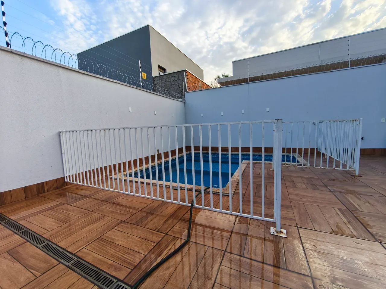 Grade para Piscina / Cercado para Cachorro