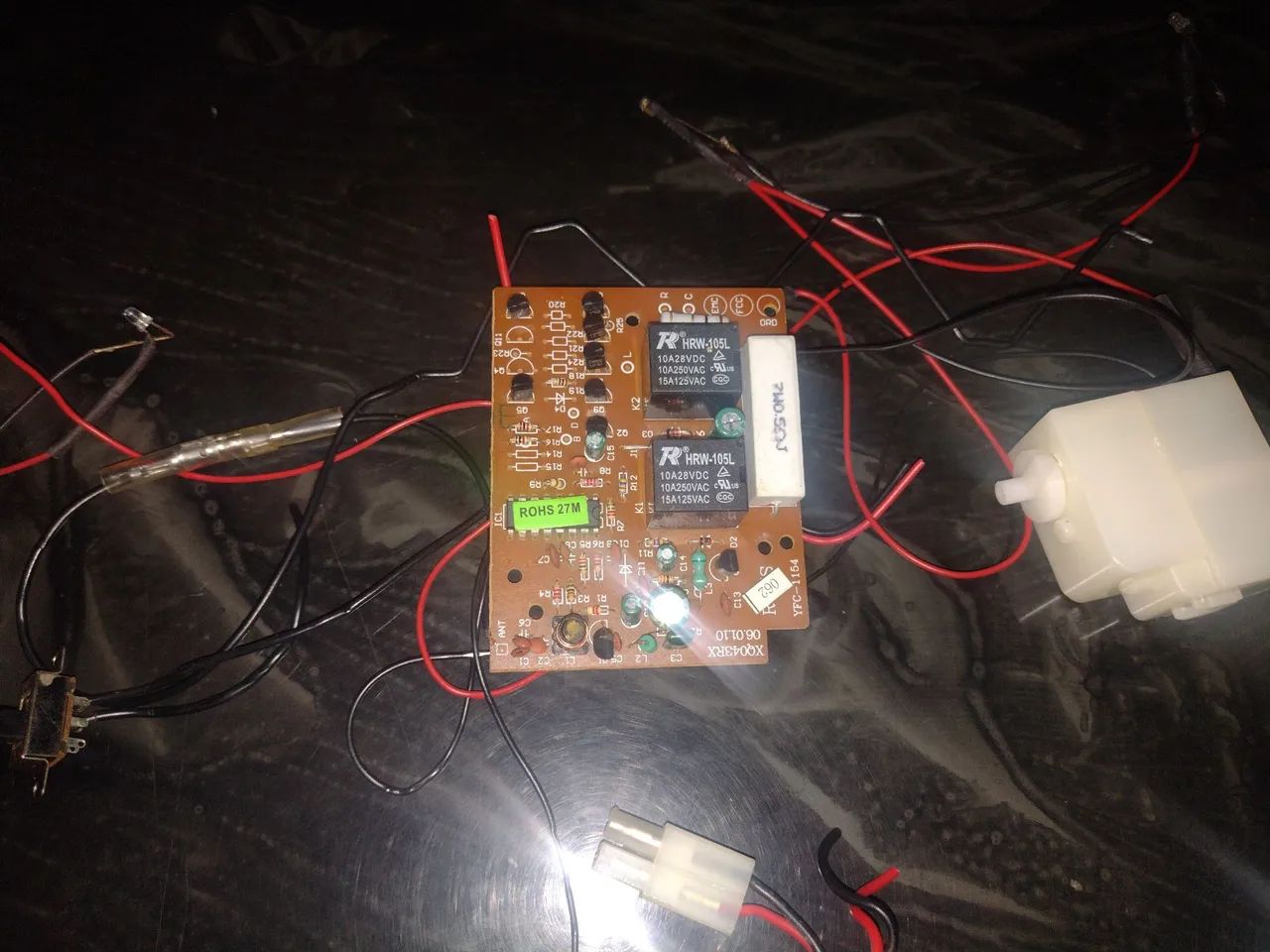 Rádio controle remoto para carrinho Ferrari - Foto 2