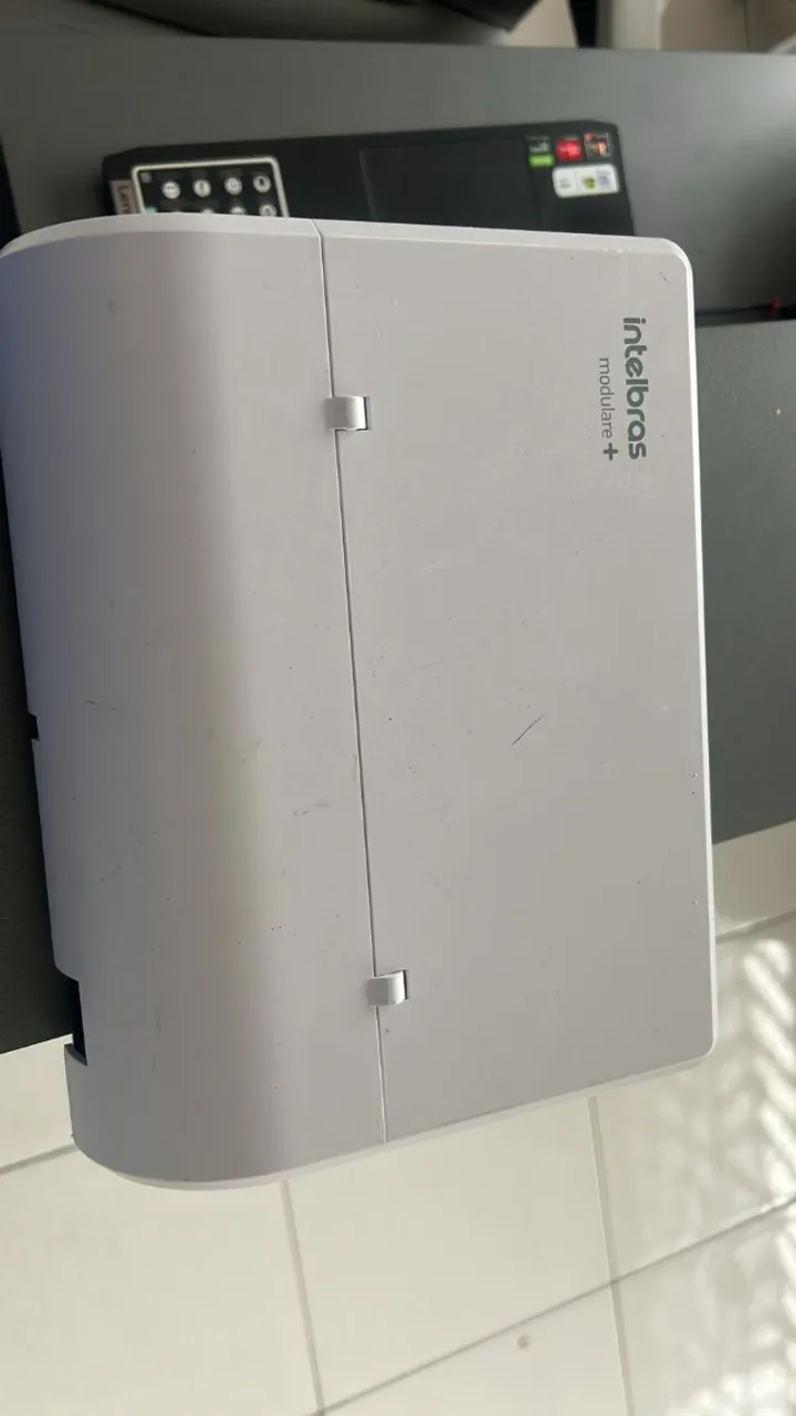 Central Pabx De Alta Tecnologia Modulare Mais Intelbras 2x4
