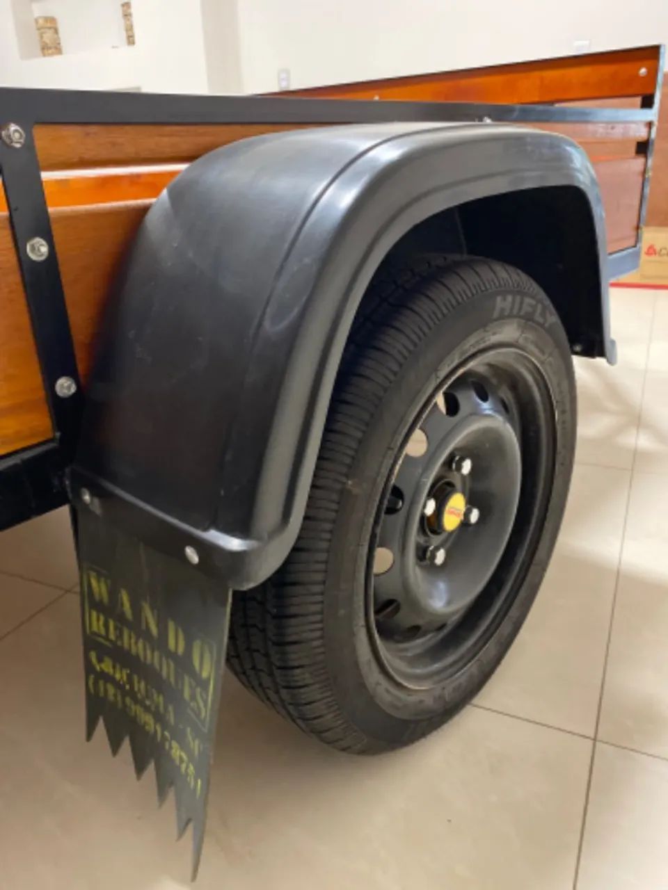 Reboque completo, seminovo, com baú - Foto 3