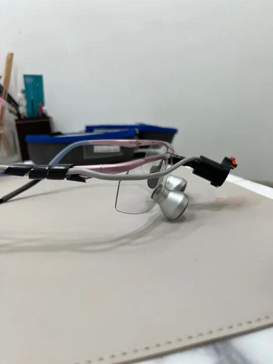 Lupa e fotóforo ultralight seminovo - Foto 4