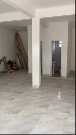 Ponto comercial/Loja/Box para aluguel com 100 metros quadrados