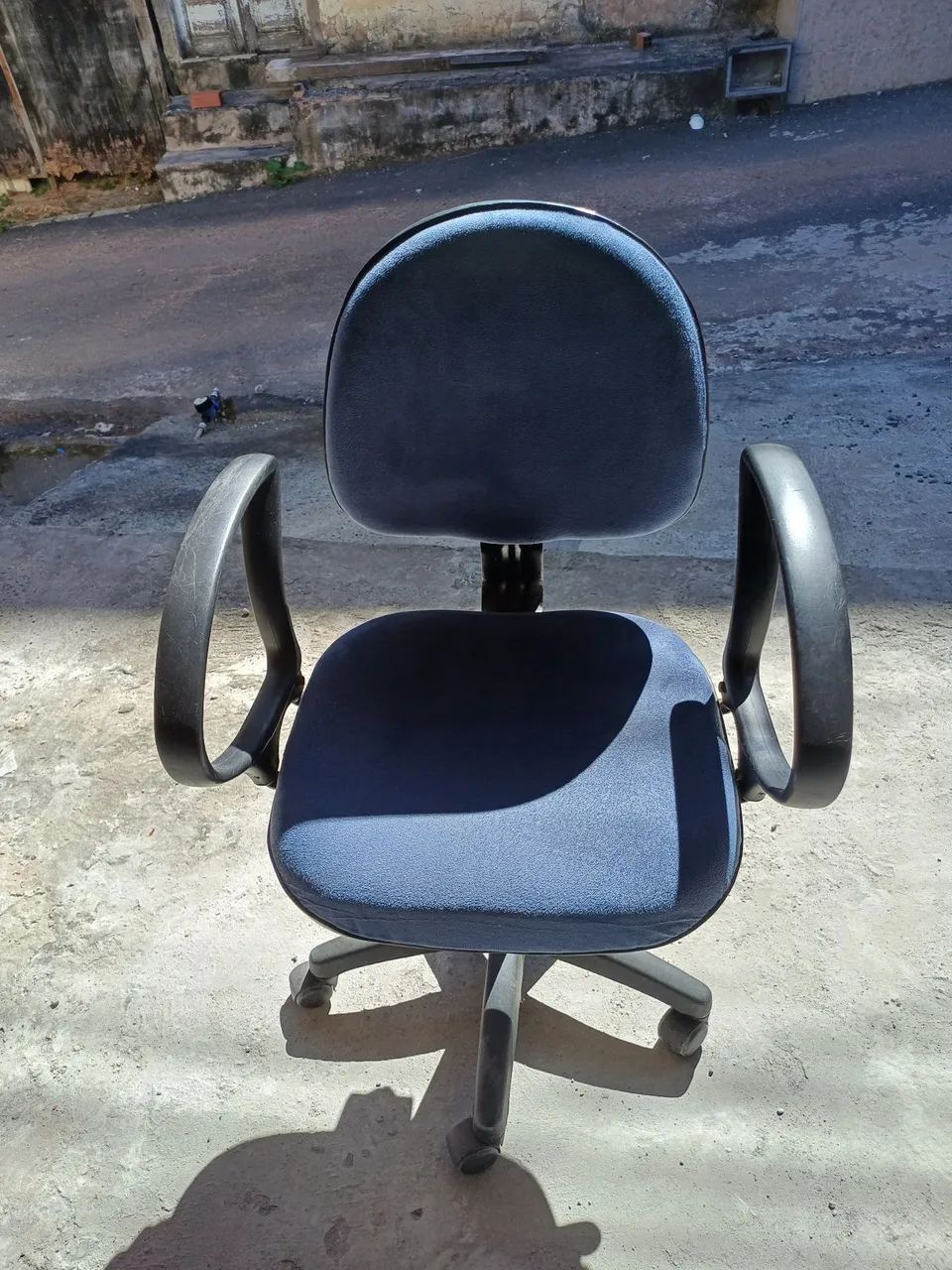 Cadeira giratória para escritório  - Foto 2