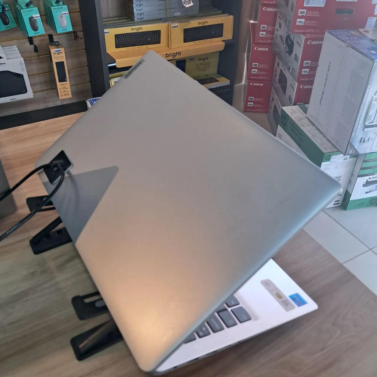 NOTEBOOK LENOVO I5 - Foto 4