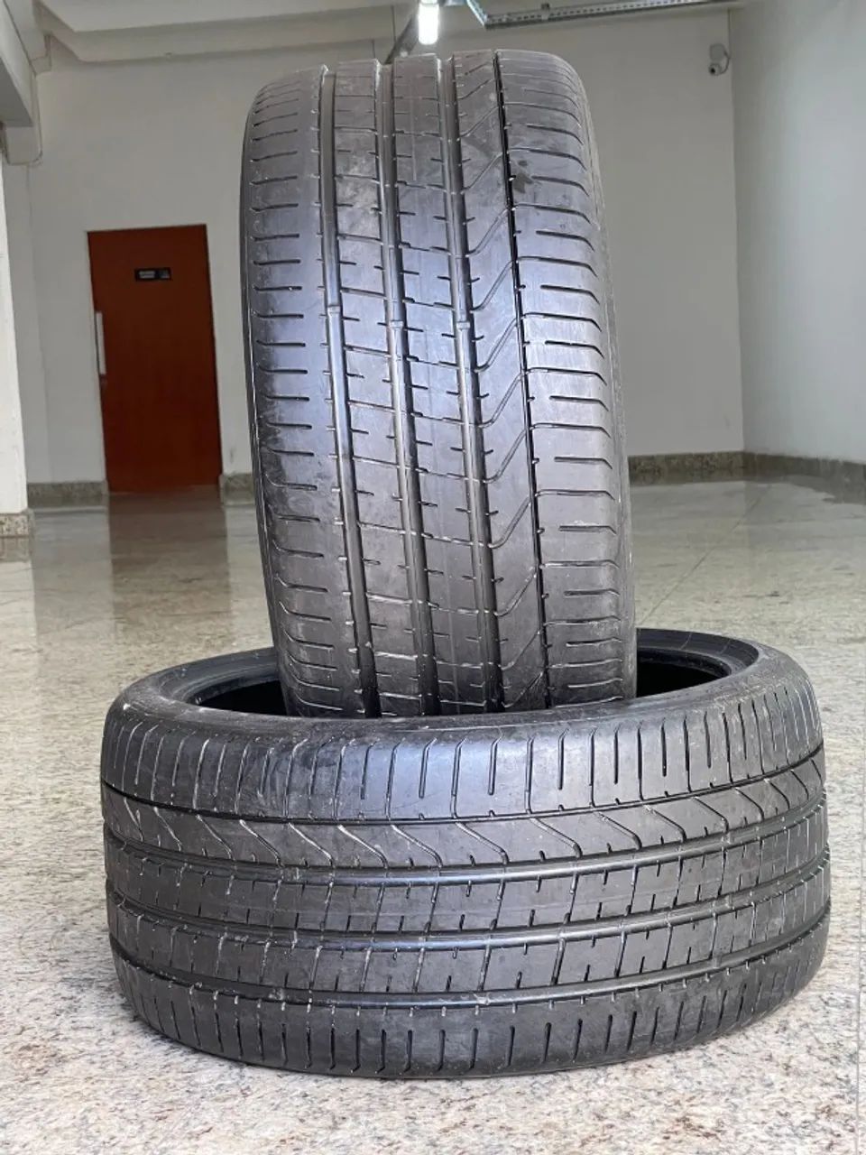 Pneus Pirelli PZERO 22" para Porsche Cayenne - Jogo Completo  - Foto 5