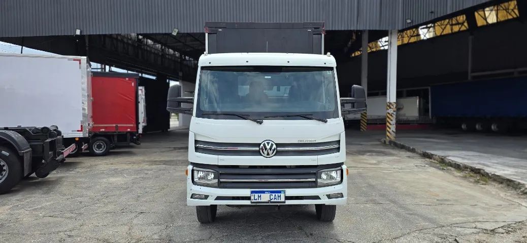 Vw 13.180 6x2 Delivery Ano 2022 Baixo Km Sider 06 Paletes - Foto 2