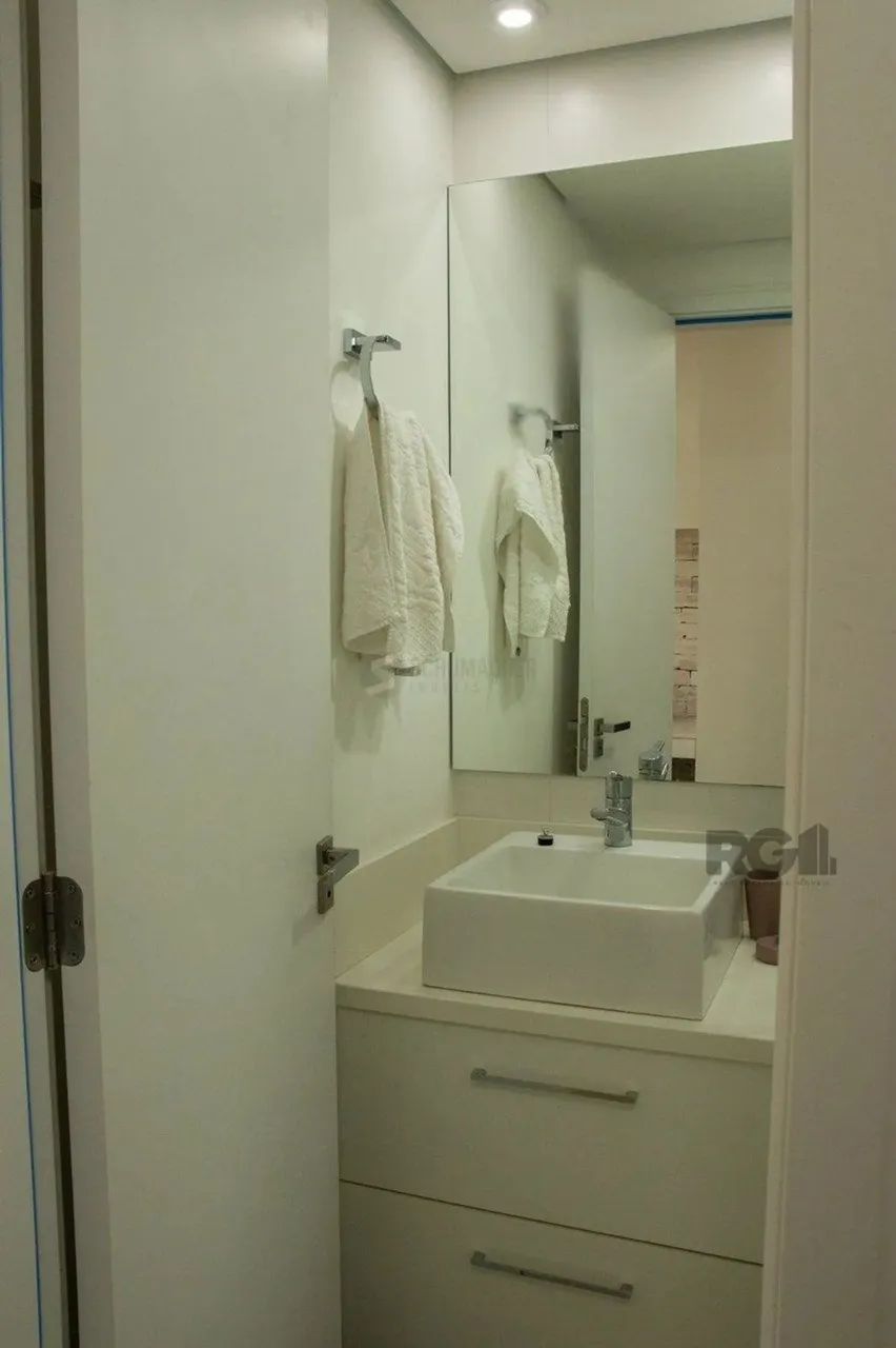 Stúdio totalmente mobiliado, na Cidade Baixa,com box,prédio com infraestrutura - Foto 3