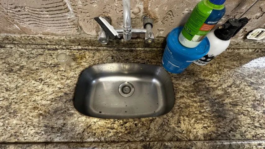 Pia de mármore com cuba - Foto 2