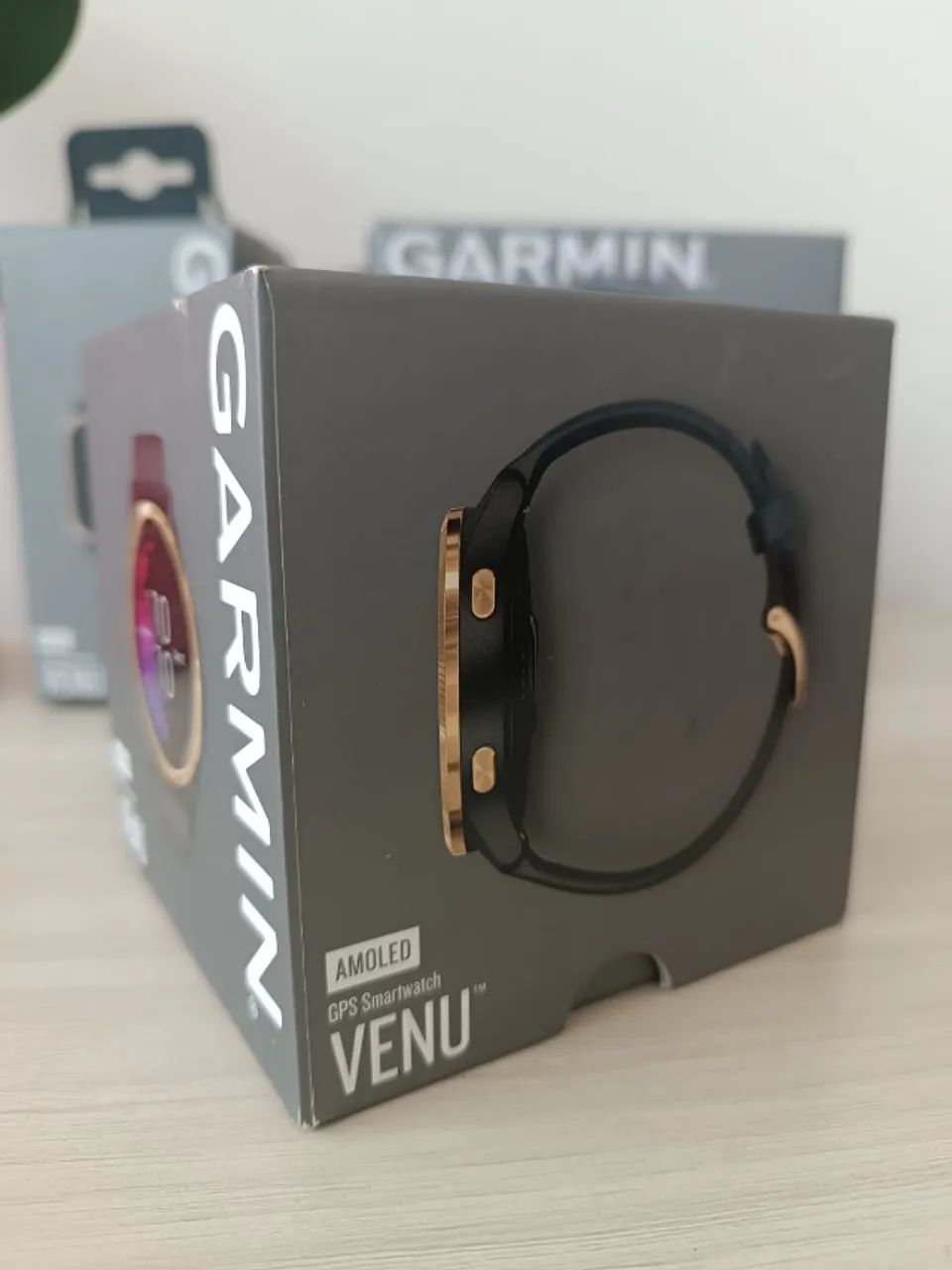 Garmin VENU AMOLED Music - GPS Smartwatch Elegância e Tecnologia em Cada Detalhe - Foto 4