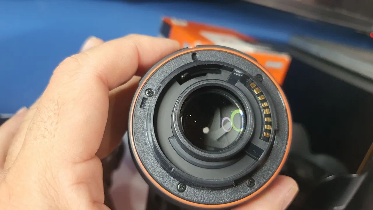 Lente Sony Alpha DT 50mm f/1.8 SAM  SAL50F18 A-Mount - Foto 3