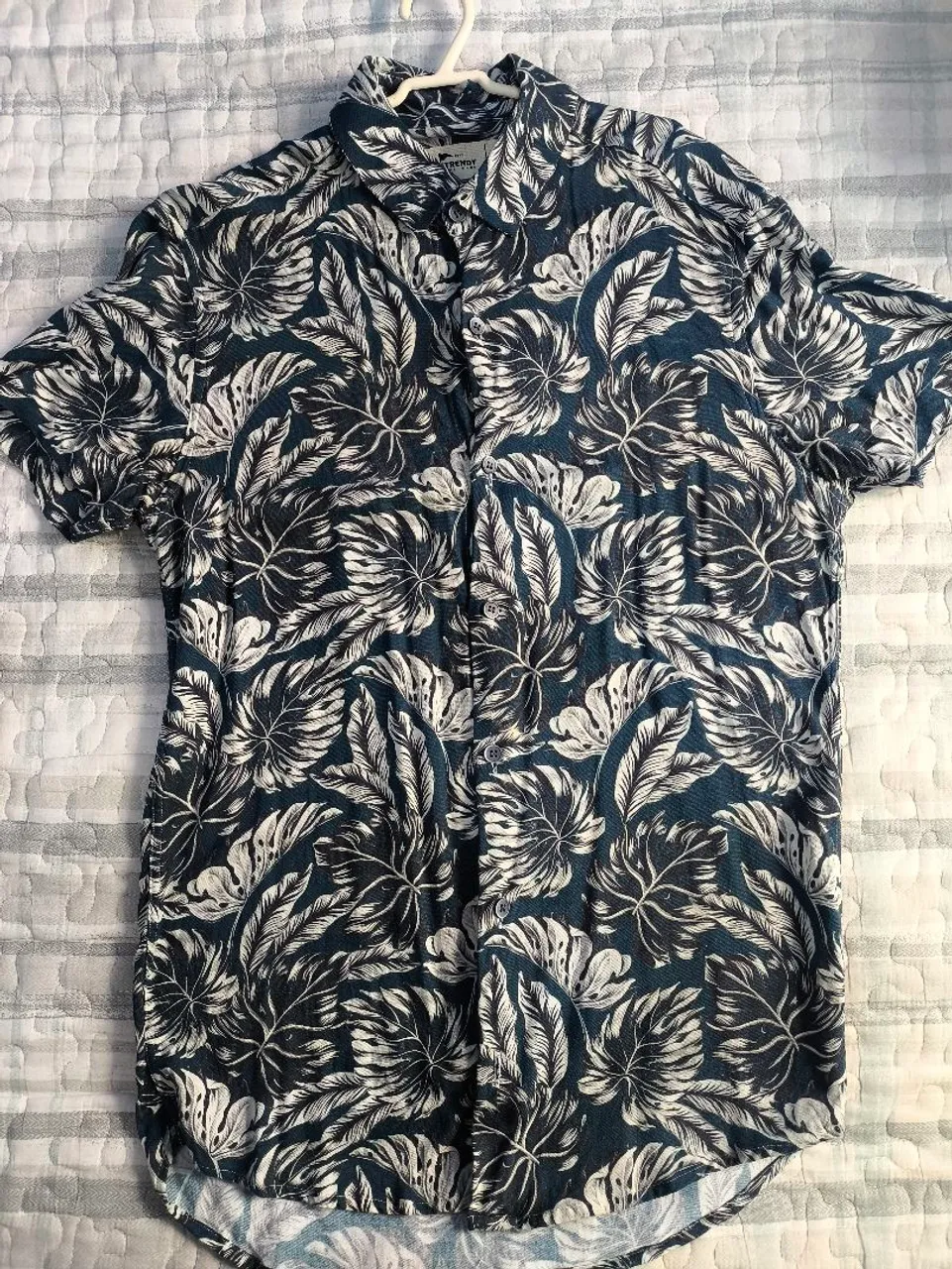 Camisa Manga Curta Estampa Floral Azul