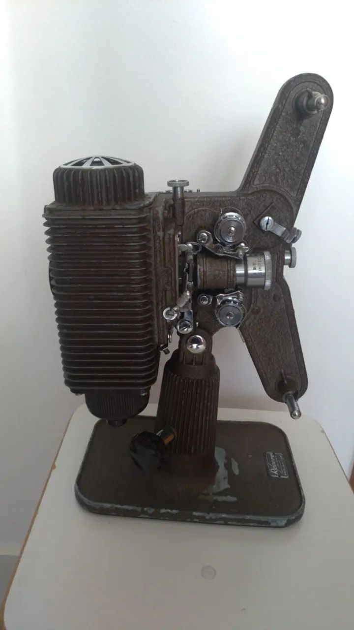 projetor revere eight para filmes 8mm - Foto 4