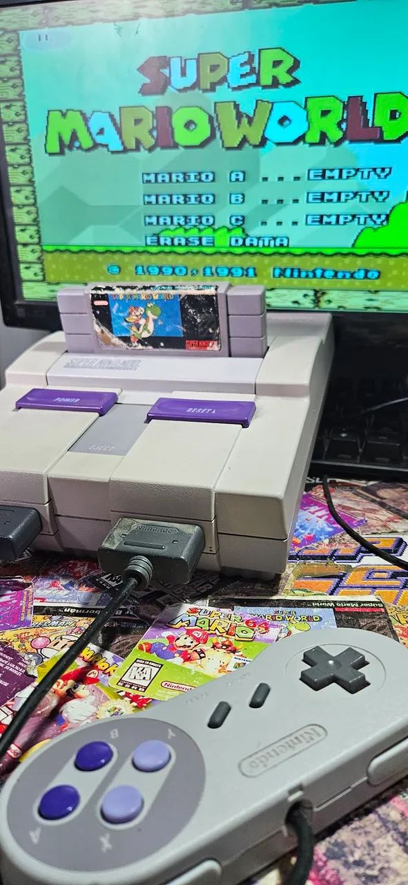 Super Nintendo com Jogo Super Mario World