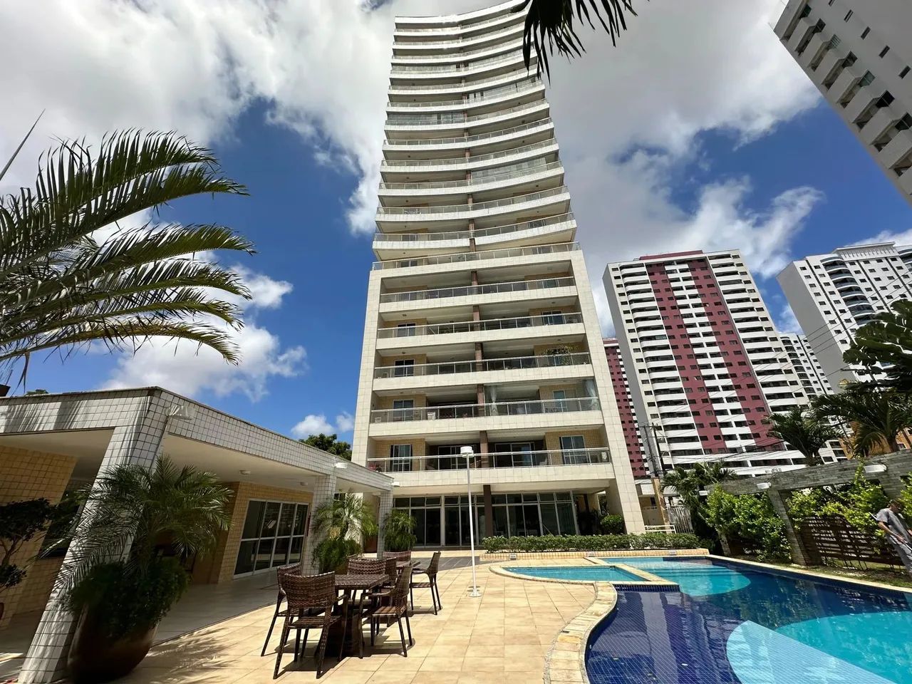 Apartamento no Bairro de Fátima com 3 suítes TR167698 FOR -4EGTB6