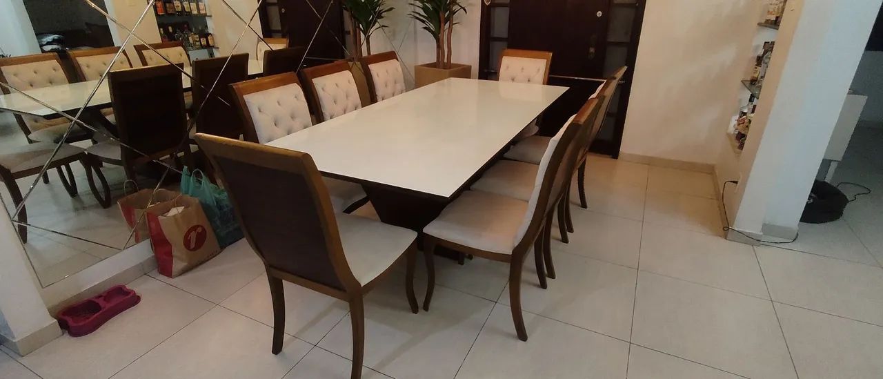 Sala de Jantar madeira Imbuía com tampo Laca