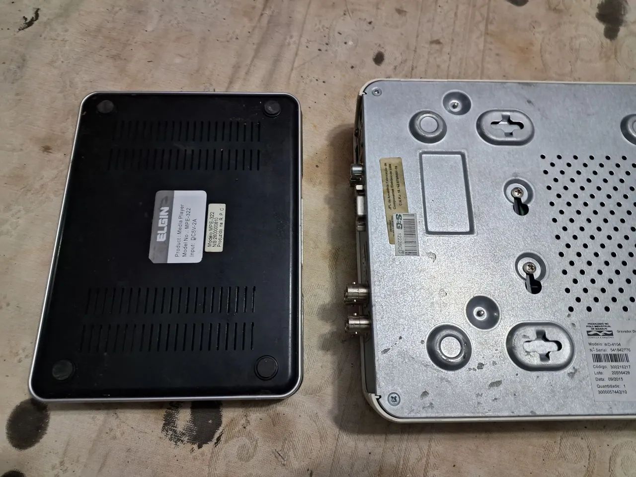 Conversor de Vídeo 2 unidades. Não tem controle nem Fontes  - Foto 2