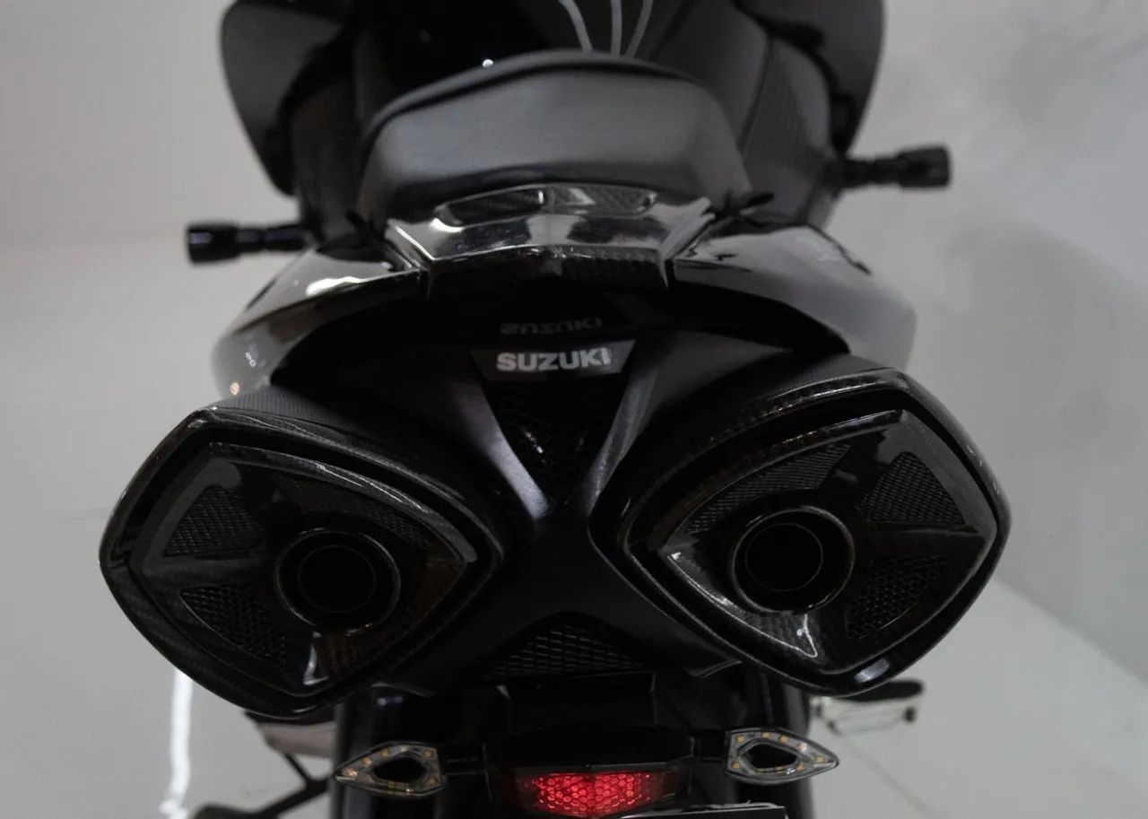 SUZUKI GSX 1300 B-KING  - Foto 7