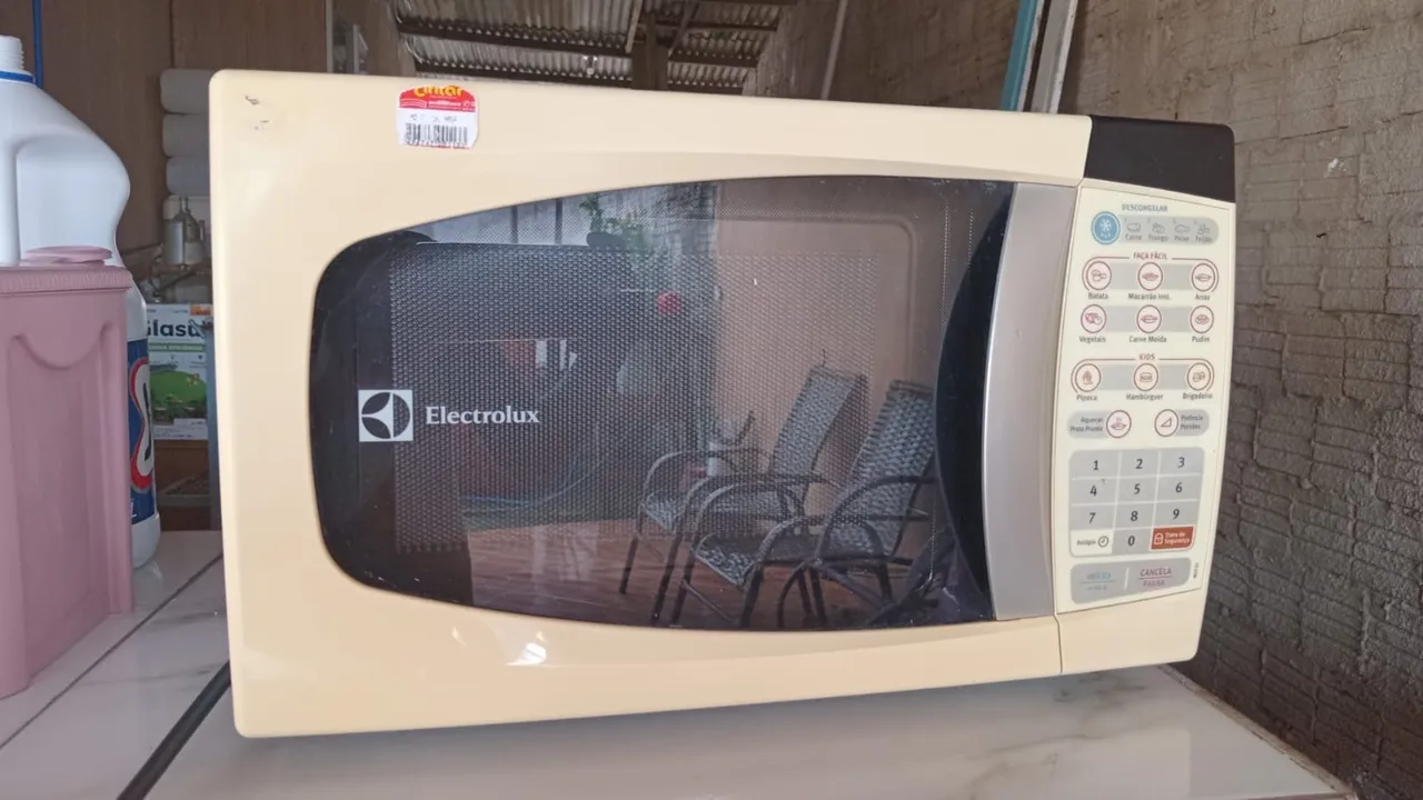 Vende-se micro ondas