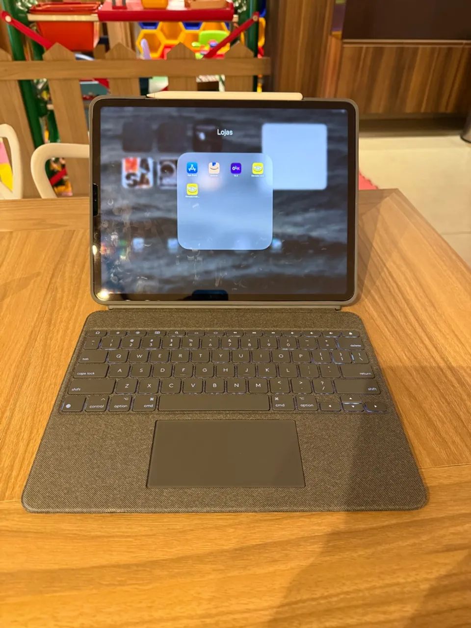 IPad Pro 12.9 M2 6Gen, 128GB + Capa Logitech + Apple Pencil 2Gen