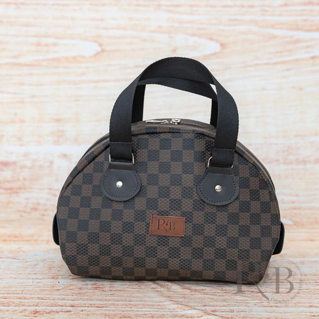 Bolsa Clássica com Estampa Xadrez Marrom - Foto 4