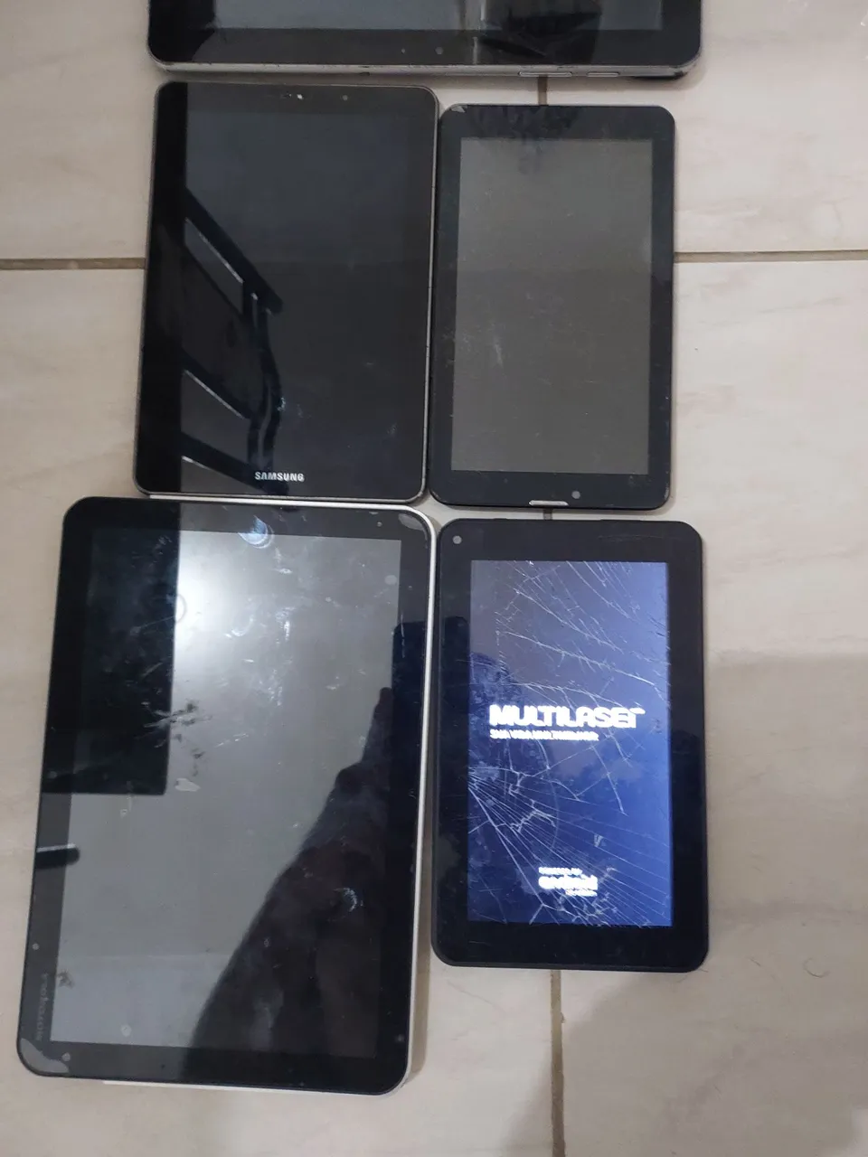 Lote 5 Tablet p peças ou reparo leia