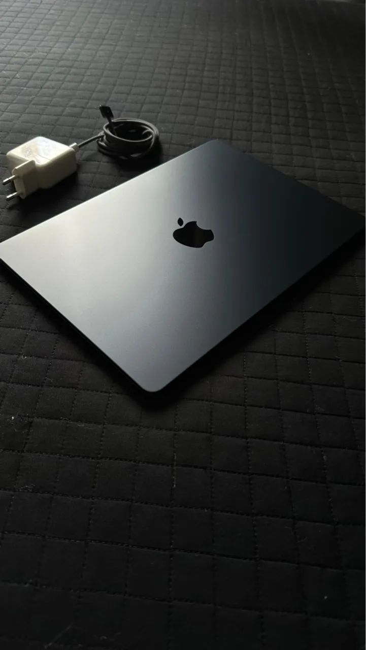 Macbook Air M2, 8GB, 256GB, 13,6 pol cor Midnight Black