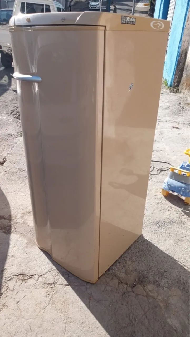 Geladeira Frost Free Tomboy