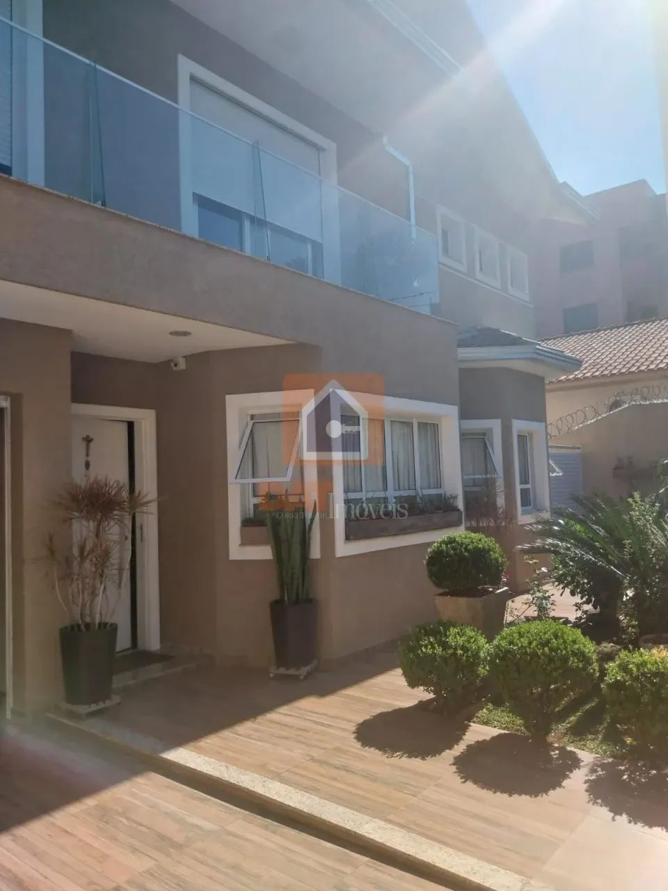 Sobrado à venda no bairro Estrela