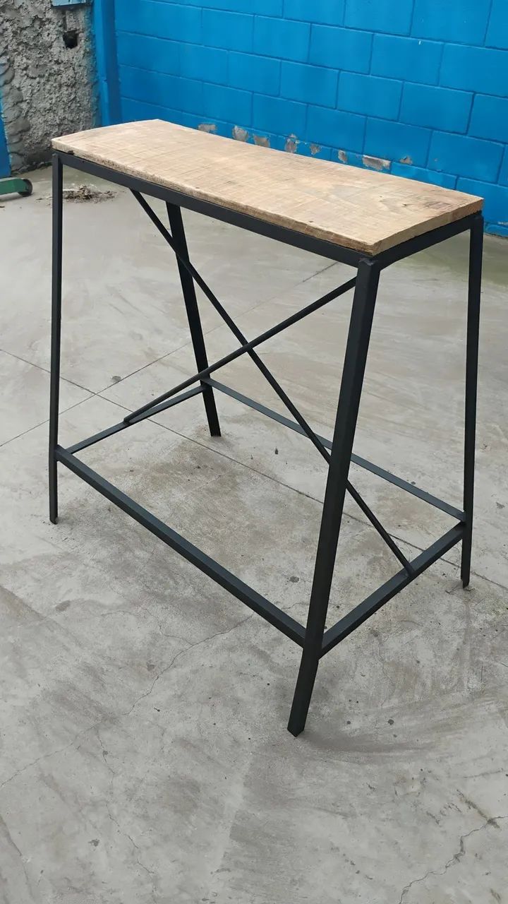 Bancada de ferro para trabalhos diversos 