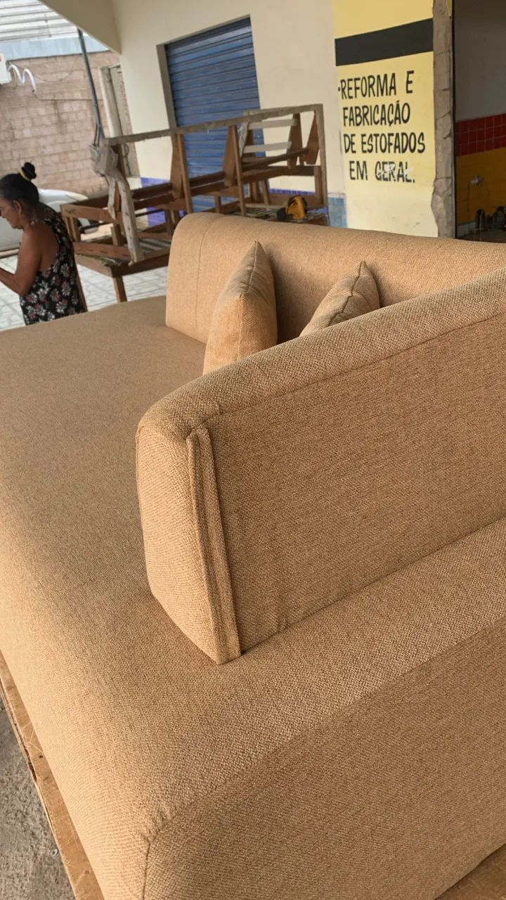 Sofá vendo ! Estofado orgânico 1,60 espumaçao d33 todo no linho fabricado do zero  - Foto 3