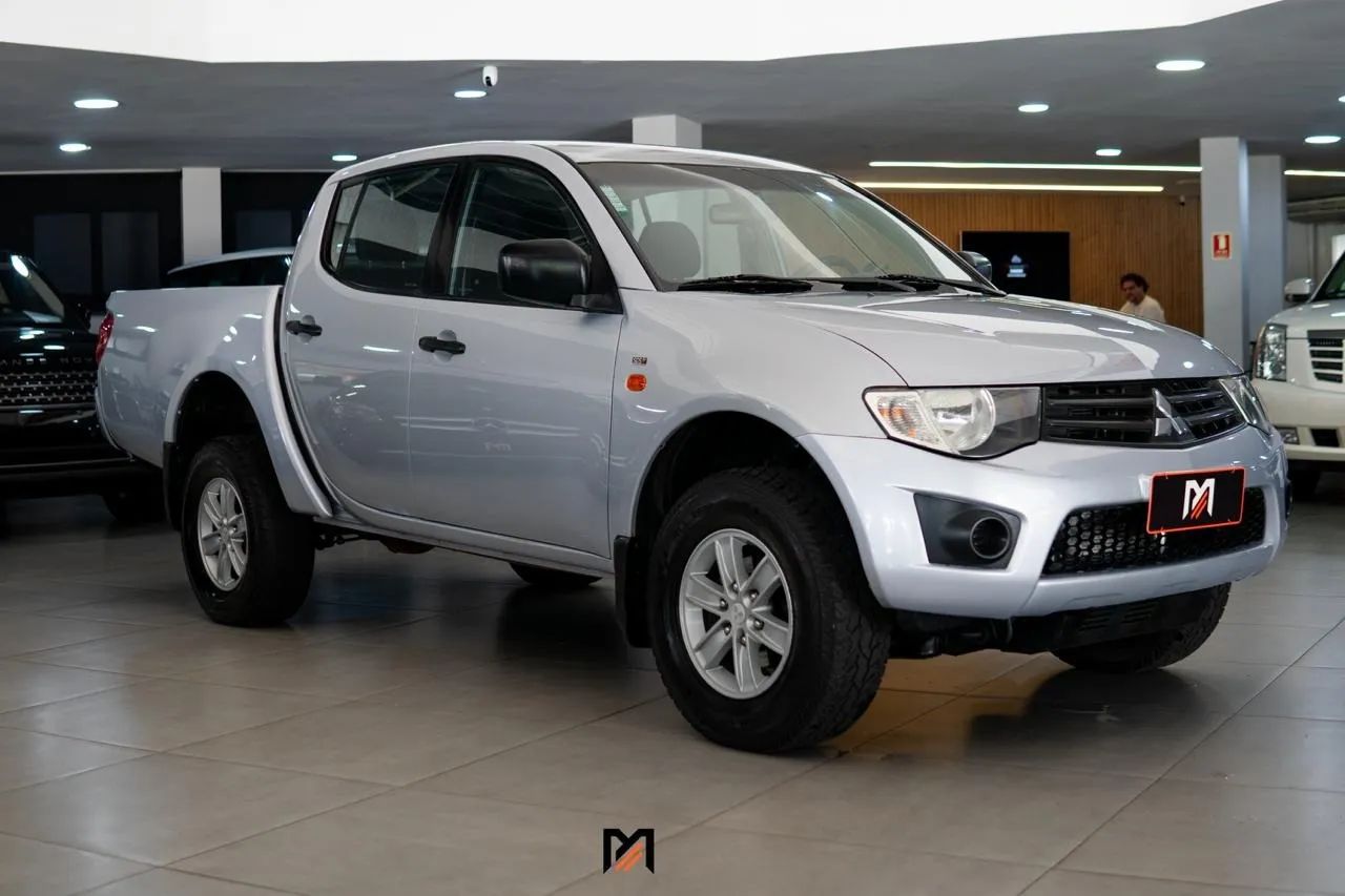 Mitsubishi L200 2013