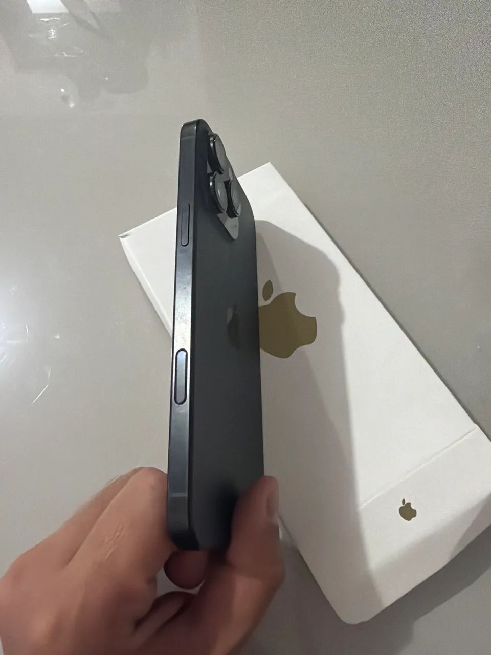 iPhone 16 pro Max 256 - Foto 3