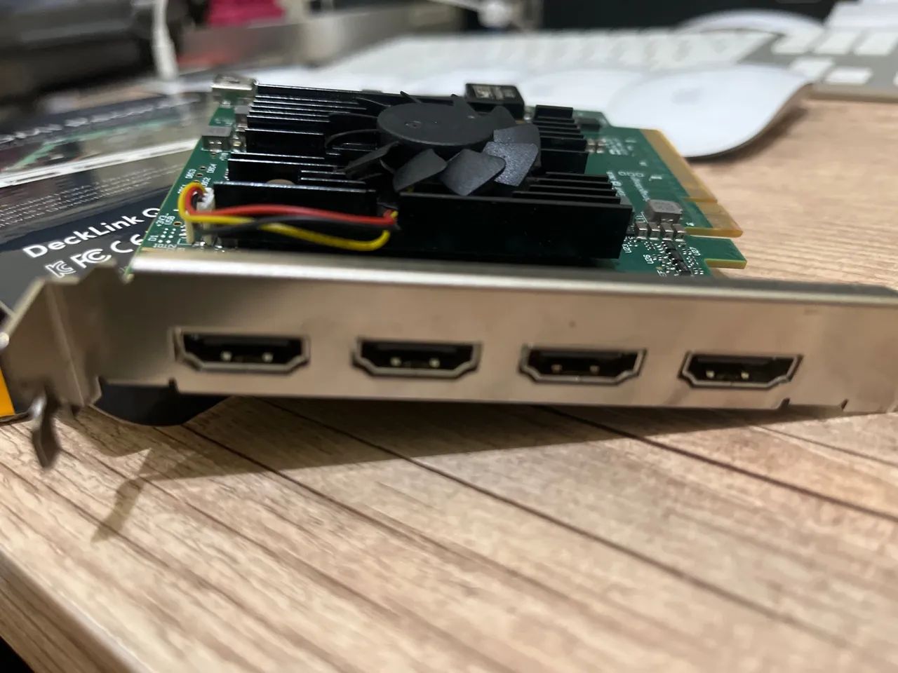 Placa de Captura Black Magic 4 HDMI - Foto 3