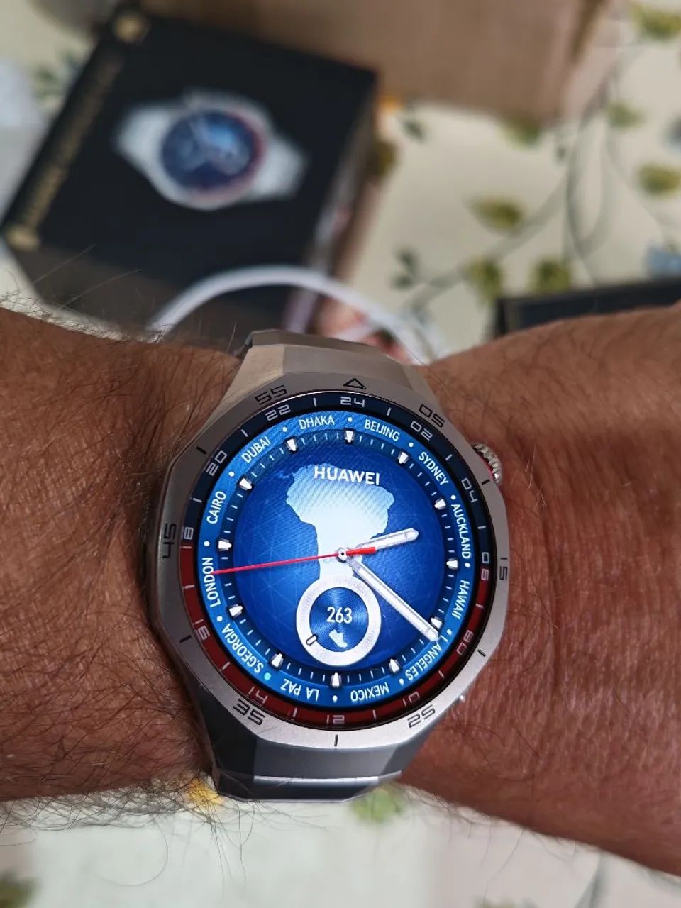 Vendo Huawei watch GT5 pro Titanium  - Foto 5