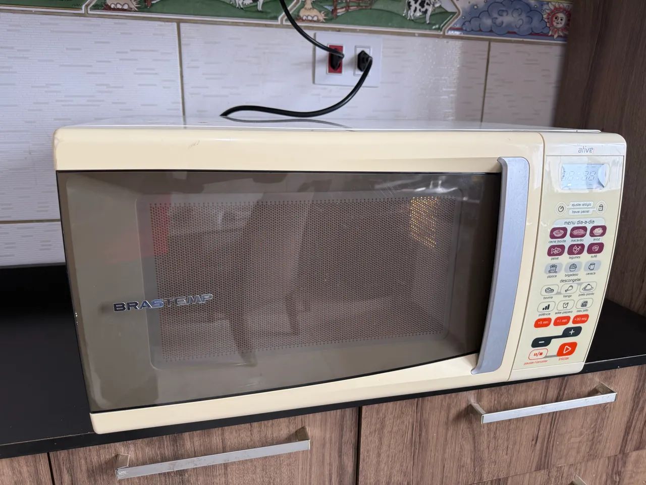 Microondas Brastemp 30 l - Foto 3