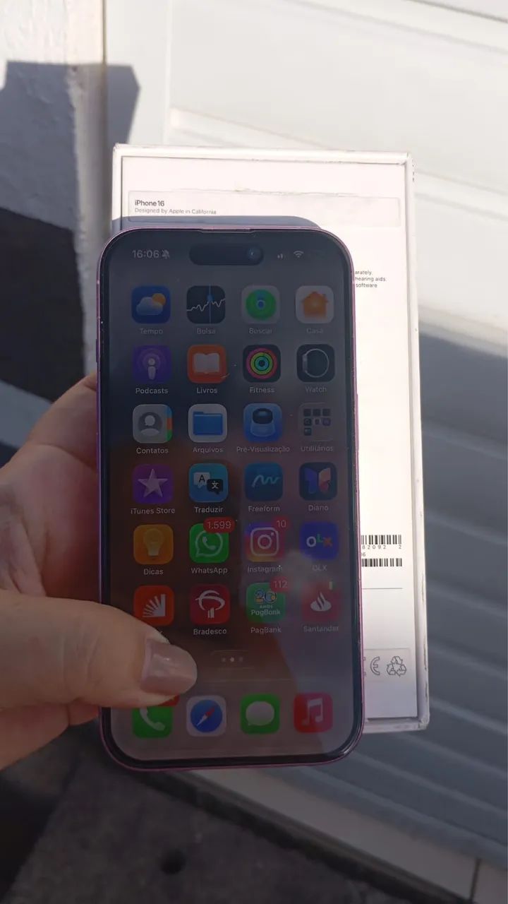 iPhone 16,128Gb