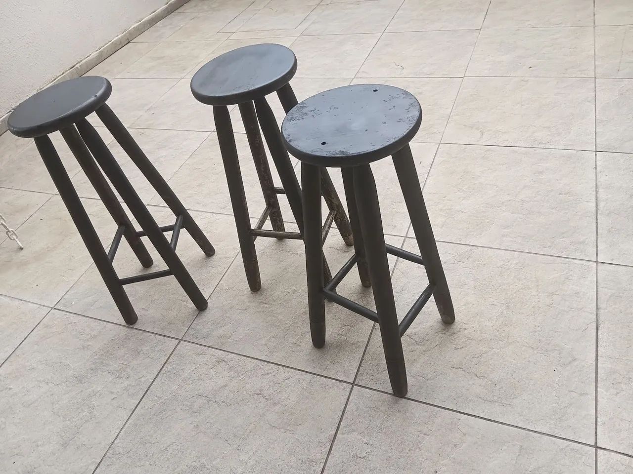3 Banqueta  madeira 