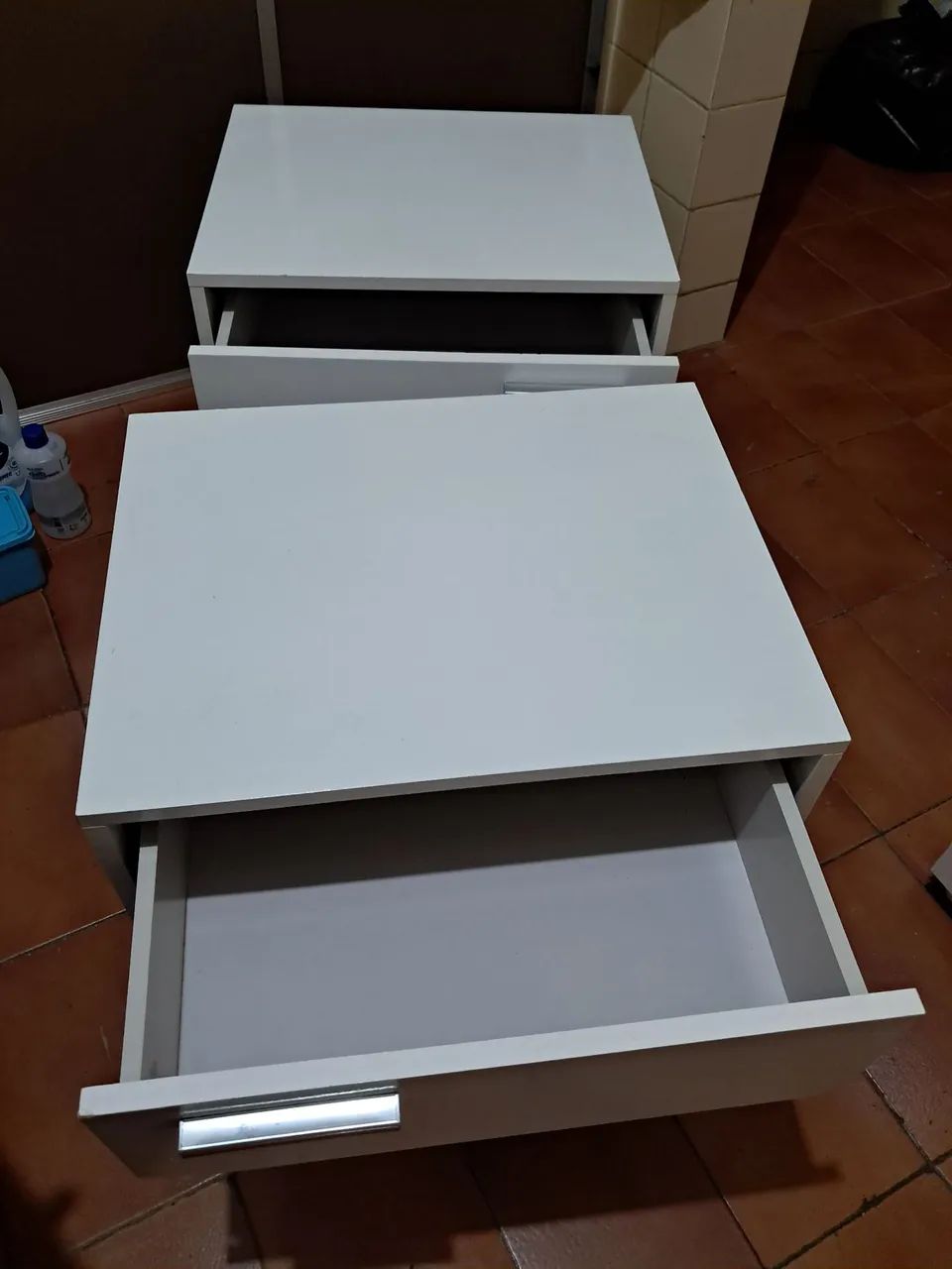 Duas mesas de cabeceira  - Foto 2