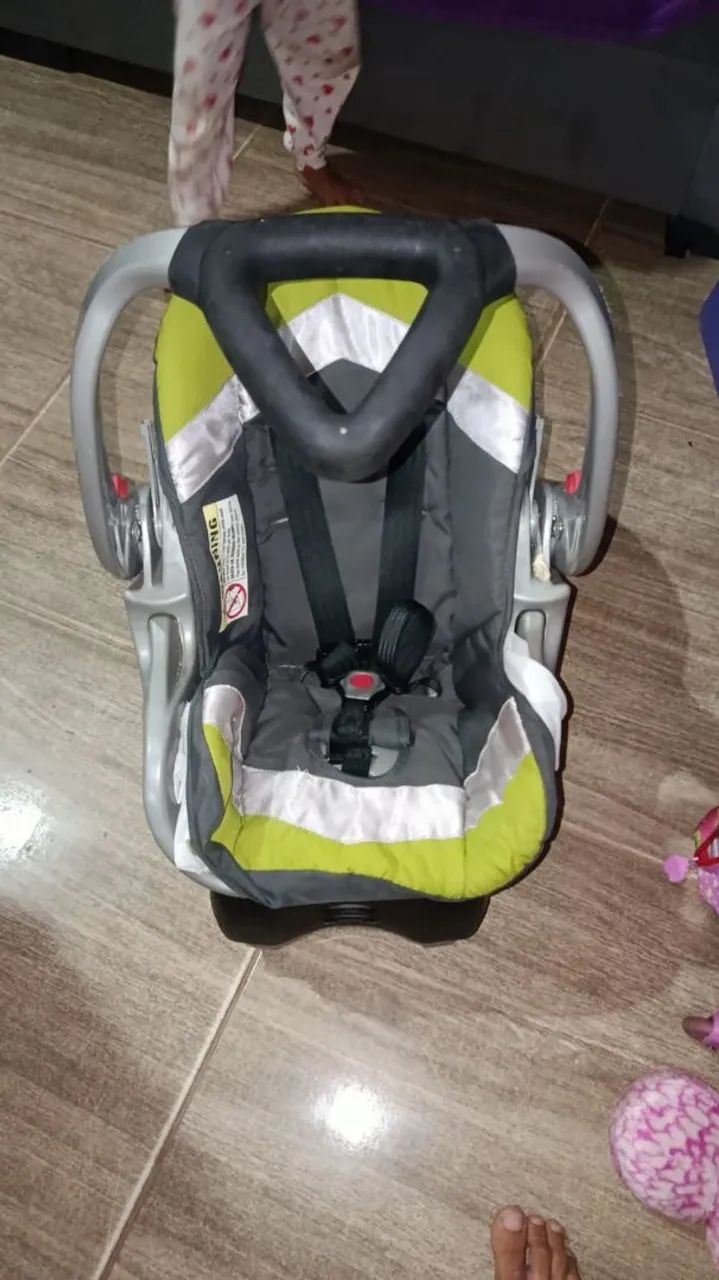 Vende-se bebê conforto usado - Foto 3