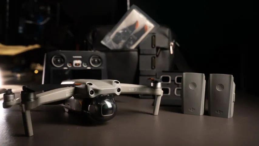 DJI AIR 2S Combo FLY MORE (RADIO COM TELA)