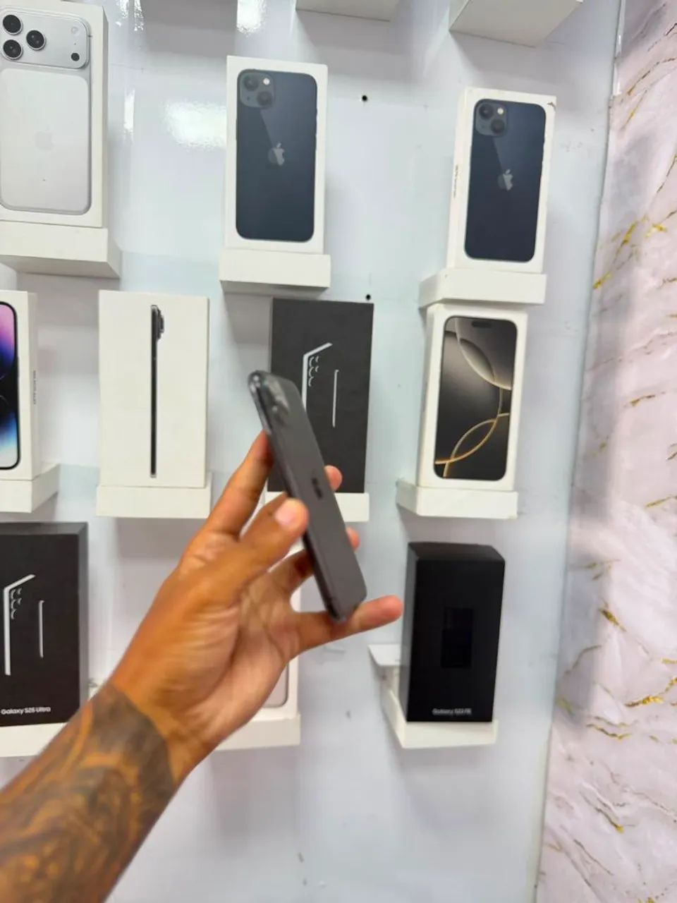 IPHONE 11 PRO 64GB<br>R$ 1.299 - Foto 2