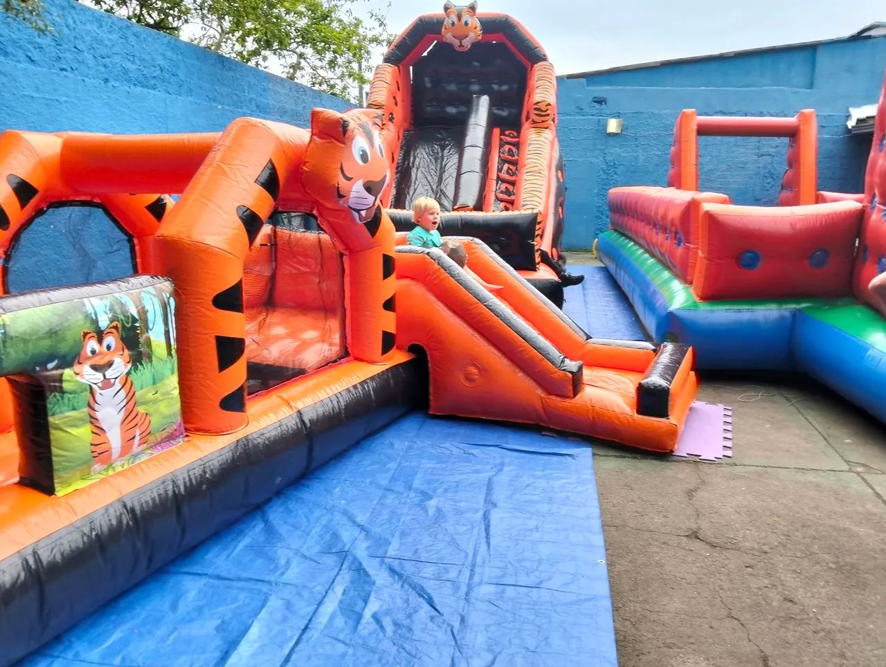 Locações de Brinquedos Infláveis  - Foto 3